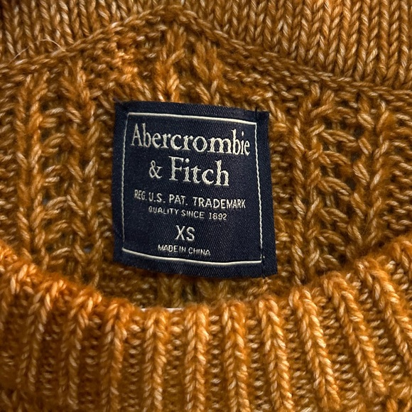Abercrombie Sweater - Picture 3 of 3